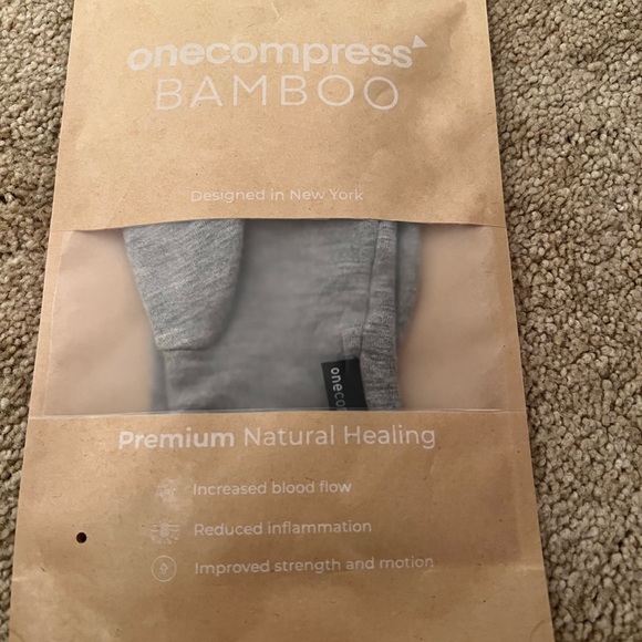 Compression gloves NEW - Picture 3 of 3